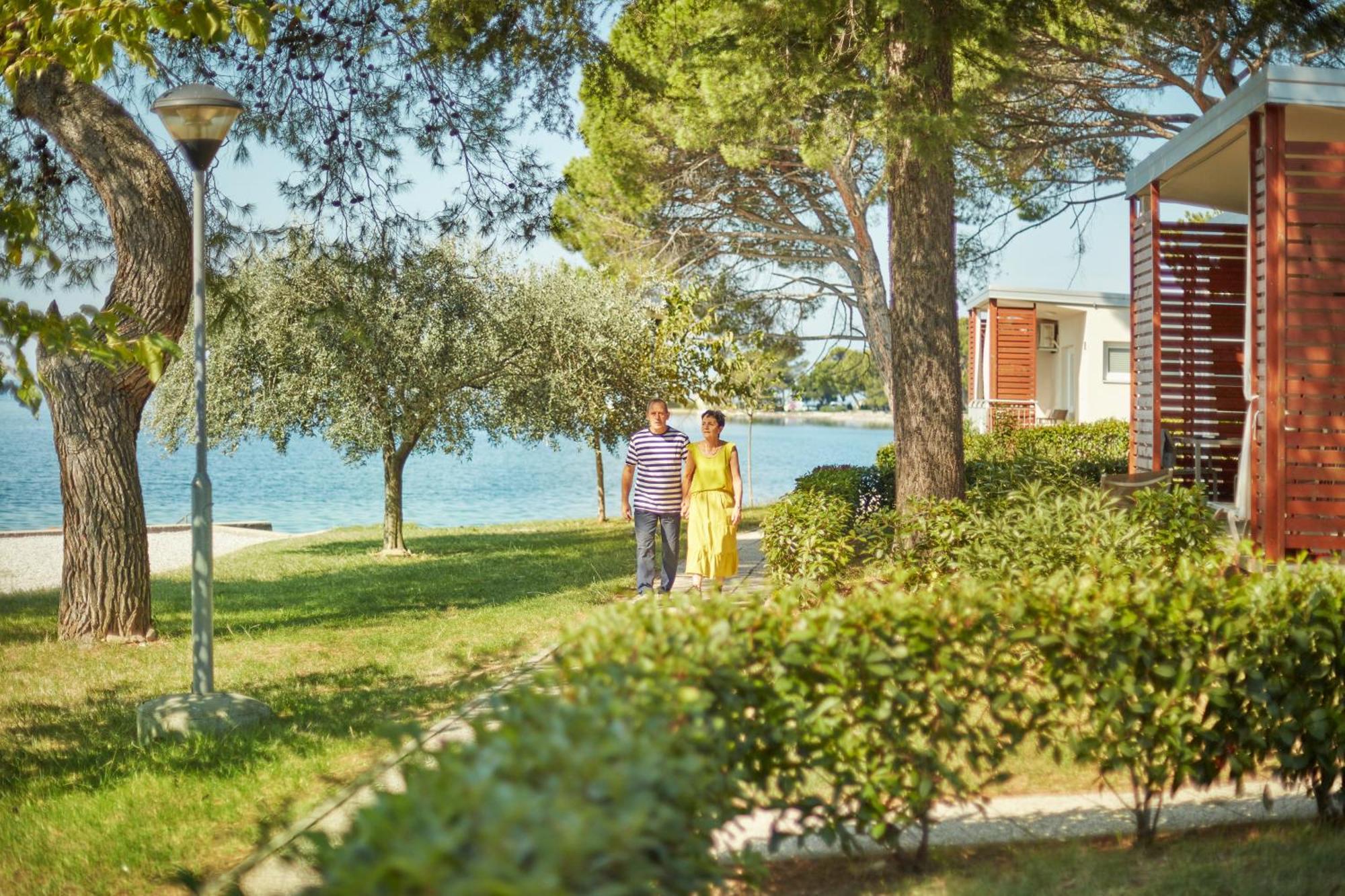 Adria Apartments - Hotel & Resort Adria Ankaran Kültér fotó